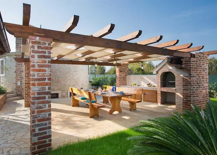 Kazun By Kompas * Valbandon